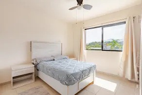 Practical apartment, swimming pool, pets allowed, very new - Image 3