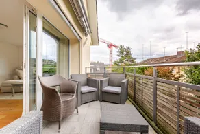 Enge gem with garage near city, lake, tram, parks - Image 4
