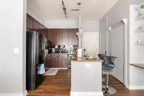 Queen City Retreat Cozy Apartment - Image 4