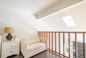 A Modern & Cozy Townhome with good vibes - Image 3