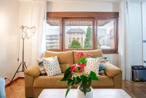 Apartment with garage in Buenavista, Oviedo - Image 2