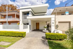 Close to Sydney City and Eastern Beaches - Image 2