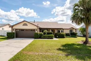 Private backyard-Family & Pet Friendly- Pool Home - Image 2