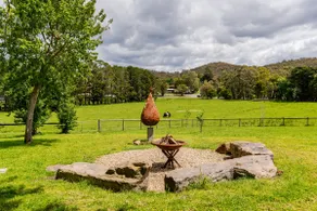 Yarra Fox Farm Cottage Farmstay - Image 5