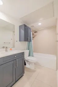 1BR/1B Spacious Private Full Apt. Gym&Pool-109 - Image 5