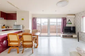 Free parking for 2 cars | Private detached house | Maximum 10 people | 20-minute drive from Fukuoka Airport - Image 2