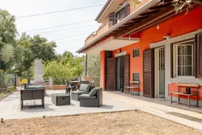 Villa with Garden and 3 Bedrooms near Rome - Image 2