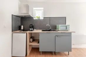 Luxury studio downtown near the station - Image 5