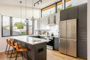 The Green House - Luxury Apartment - Image 2