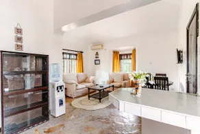 Cosy Apt Steps To Pride Inn Hotel & Mins to Beach - Image 2