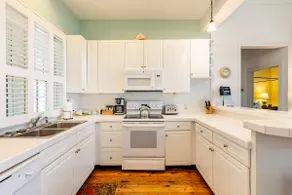 Harborfront View Cottage - Image 3