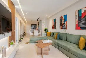 The Shine Stay - 2 Bedrooms & Balcony Near Beach - Image 4
