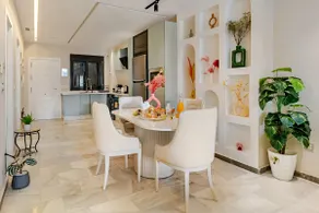 The Shine Stay - 2 Bedrooms & Balcony Near Beach - Image 2