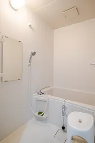 Yushi's apartment, 701 - Image 4