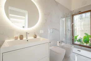 Cozy Home with Private Vineyard - Image 3