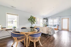 Charming 2BR/2BA home in Belmont Historic District - Image 3