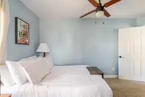 Charming 2BR/2BA home in Belmont Historic District - Image 4