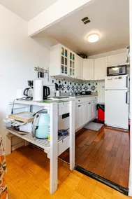 Pretty & Perfectly Positioned Parkdale Place - Image 4