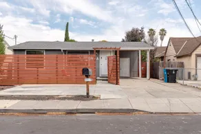 Entire Home for 4: 2 Bedrooms, 1 Bathroom, Kitchen - Image 2