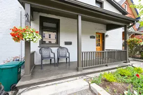 Large apartment with free parking - Image 3