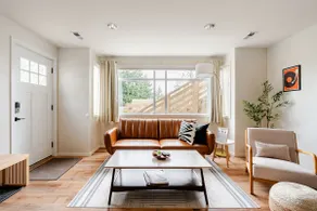 Spacious & Clean Guesthouse | King Bed & Fireplace - Image 2