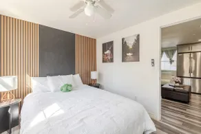 Jacuzzi Guesthouse - Perfect Getaway! - Image 3