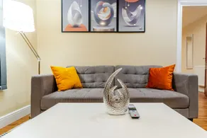 Cozy Modern Flat Walsall Town Centre with Wi-Fi - Image 3