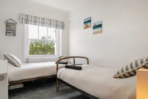 Herne Bay Penthouse Breathtaking Sea & Pier Views! - Image 5