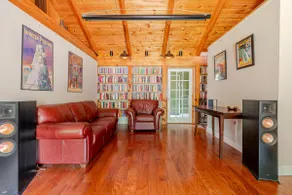 Unique Catskills Retreat: 3BR with deck & 3 acres - Image 3