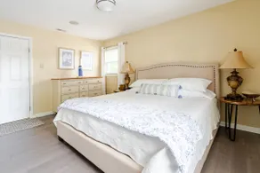 Contemporary Walk Up Apartment in Paris KY - Image 3