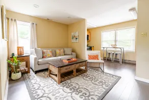 Contemporary Walk Up Apartment in Paris KY - Image 2