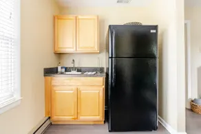Contemporary Walk Up Apartment in Paris KY - Image 5