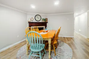 New 3 bedroom basement apartment - Image 2