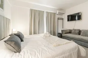 Minimalist home - Image 4