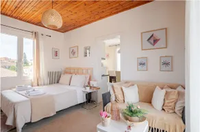 Lovely modern Studio very close to the airport - Image 2