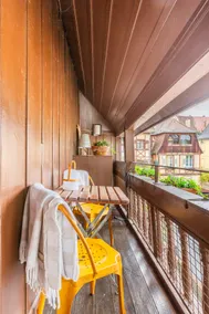 A balcony over Little Venice - Image 5