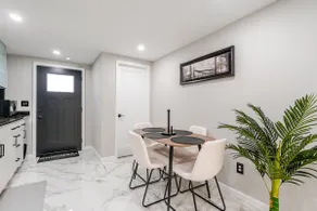 2 Bedroom King In-Law Suite and 1 parking 1 car - Image 3