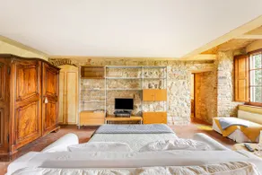 Chianti Essence Apartment - Image 5