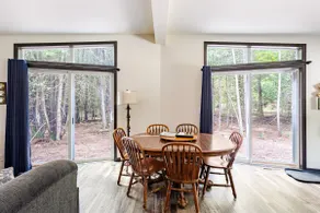 Brand New Relaxing Woodland Retreat - Image 4