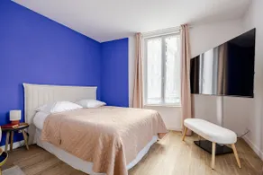 P20 - Jacuzzi Suite near the city center and train station - Image 3