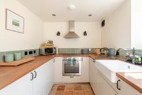 Luxurious peaceful cottage, rated top 1% on Airbnb - Image 4