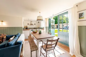 Luxurious peaceful cottage, rated top 1% on Airbnb - Image 2