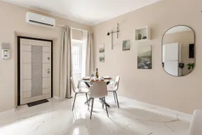 Dream house in center! - Image 3