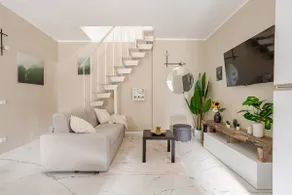 Dream house in center! - Image 2