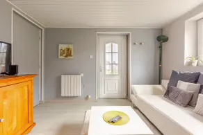 Neuvic, fully equipped apartment, terrace, garden - Image 3