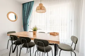 3BR • 2Bath • Walk to Old Town • Fast WiFi - Image 2