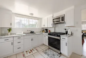 Charming Craftsman Estate Sleeps 15 2.5 AC Private - Image 4