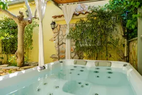 Pet friendly,Free parking,Big garden,Wi-Fi,Terrace - Image 3