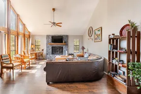 Spacious Home, Friendly Animals, Live Tree Atrium - Image 3
