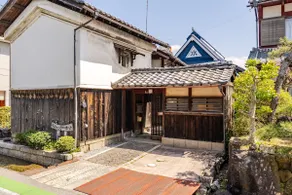 Accommodation for up to 7 people in a retro old house with a 200-year history (pets allowed) - Image 2